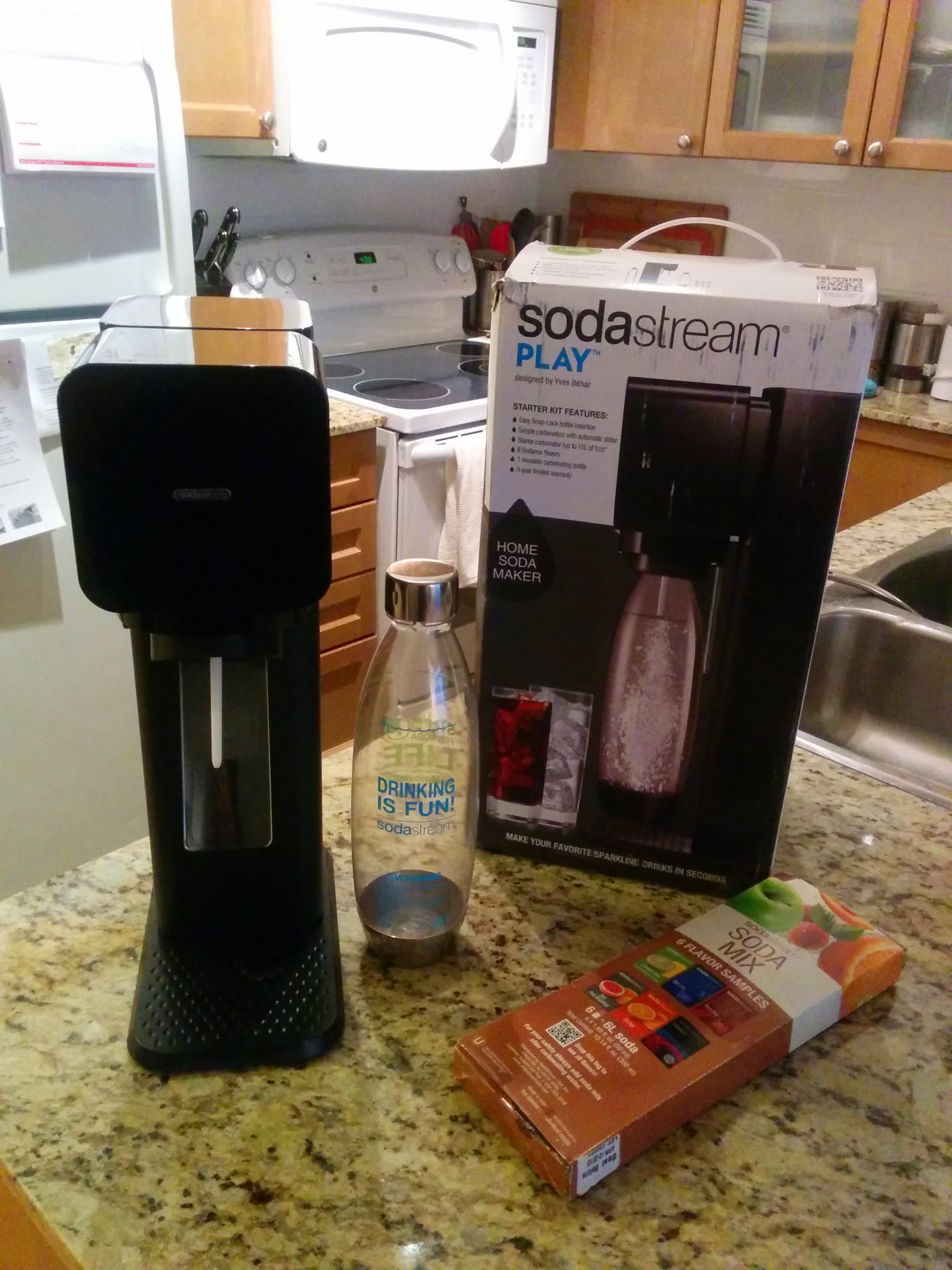 SodaStream Source Home Soda Maker Starter Kit, Black 